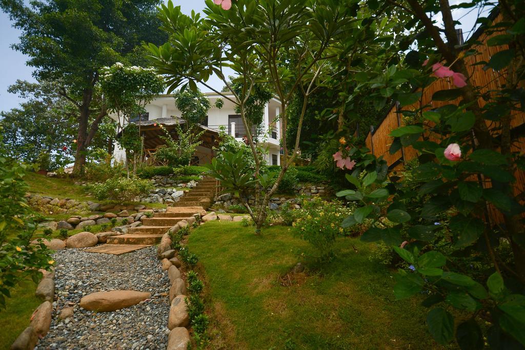 Hilltop Pool And Villa Puerto Princesa Exterior foto
